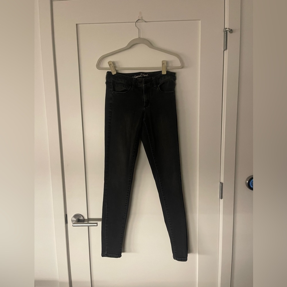 UNIVERSAL THREAD WASHED BLACK JEANS